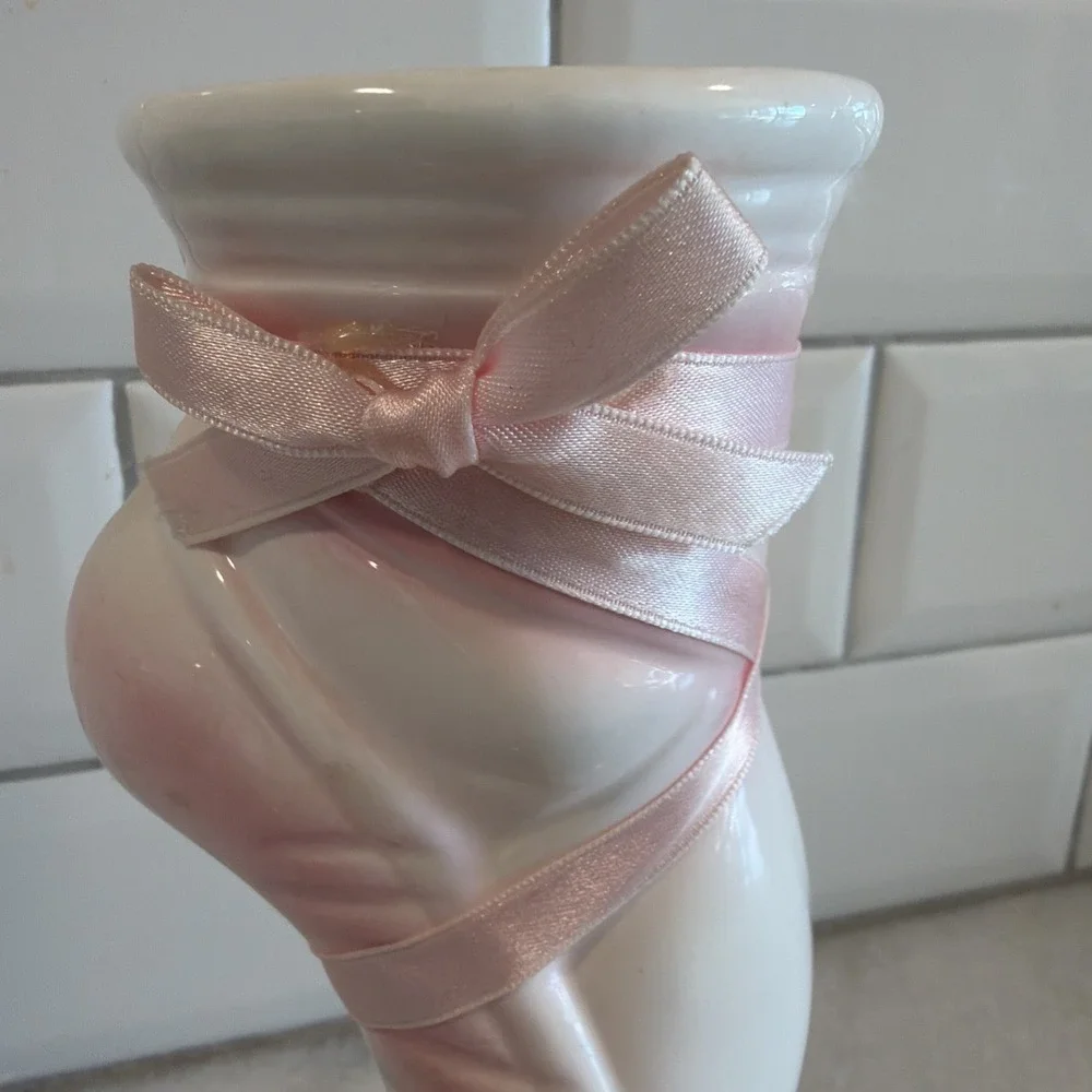 Vintage AGI Pink Ballet Shoe Shaped Vase GW992
